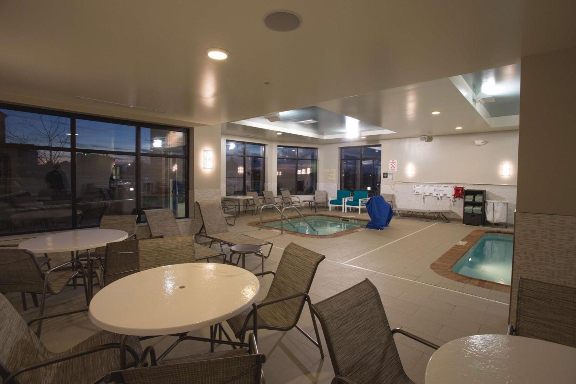 Hilton Garden Inn Bolingbrook I-55 Eksteriør billede
